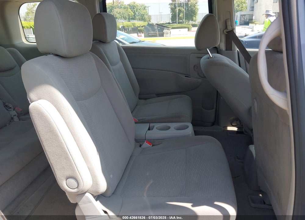 2014 NISSAN QUEST VIN: JN8AE2KP2E9106887