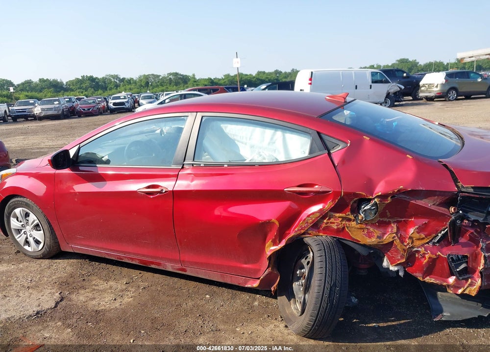 2016 HYUNDAI ELANTRA SE VIN: 5NPDH4AE8GH733728