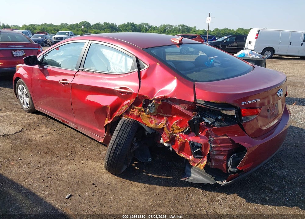 2016 HYUNDAI ELANTRA SE VIN: 5NPDH4AE8GH733728
