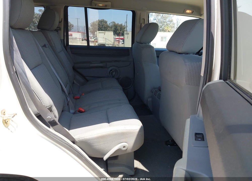 2006 JEEP COMMANDER VIN: 1J8HG48N96C151697