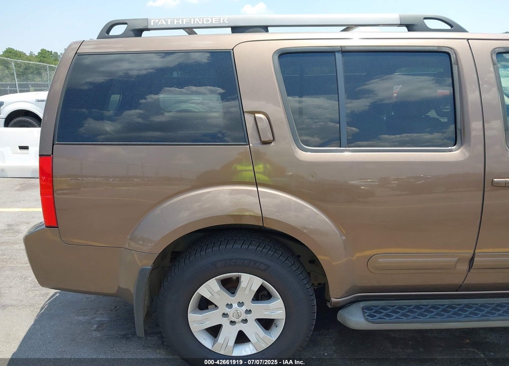 2005 NISSAN PATHFINDER LE VIN: 5N1AR18W95C701551