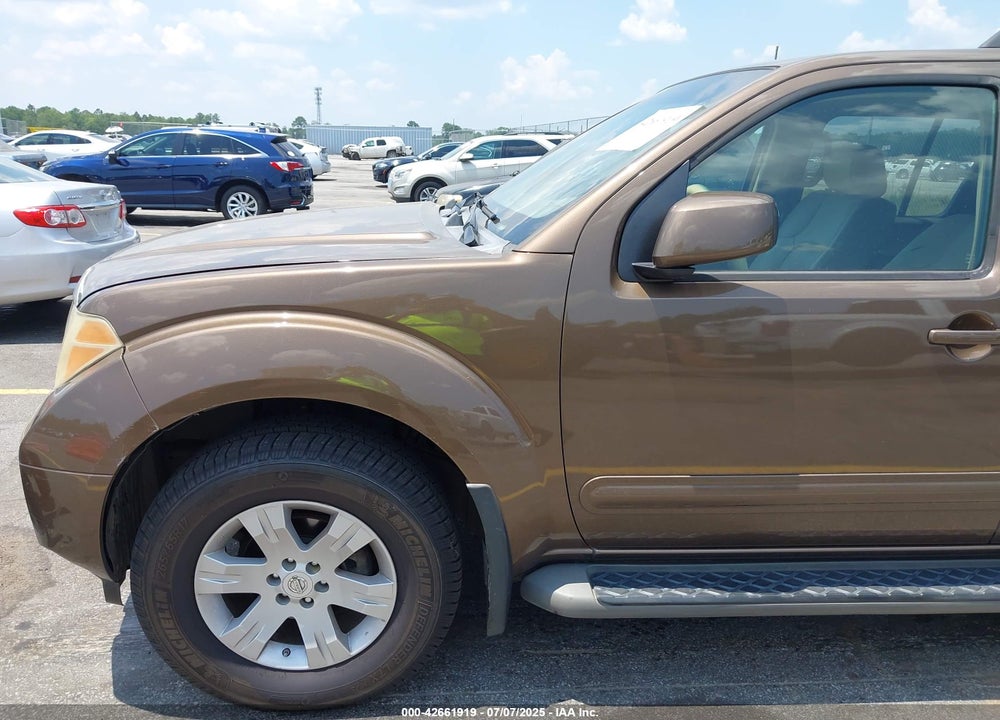 2005 NISSAN PATHFINDER LE VIN: 5N1AR18W95C701551