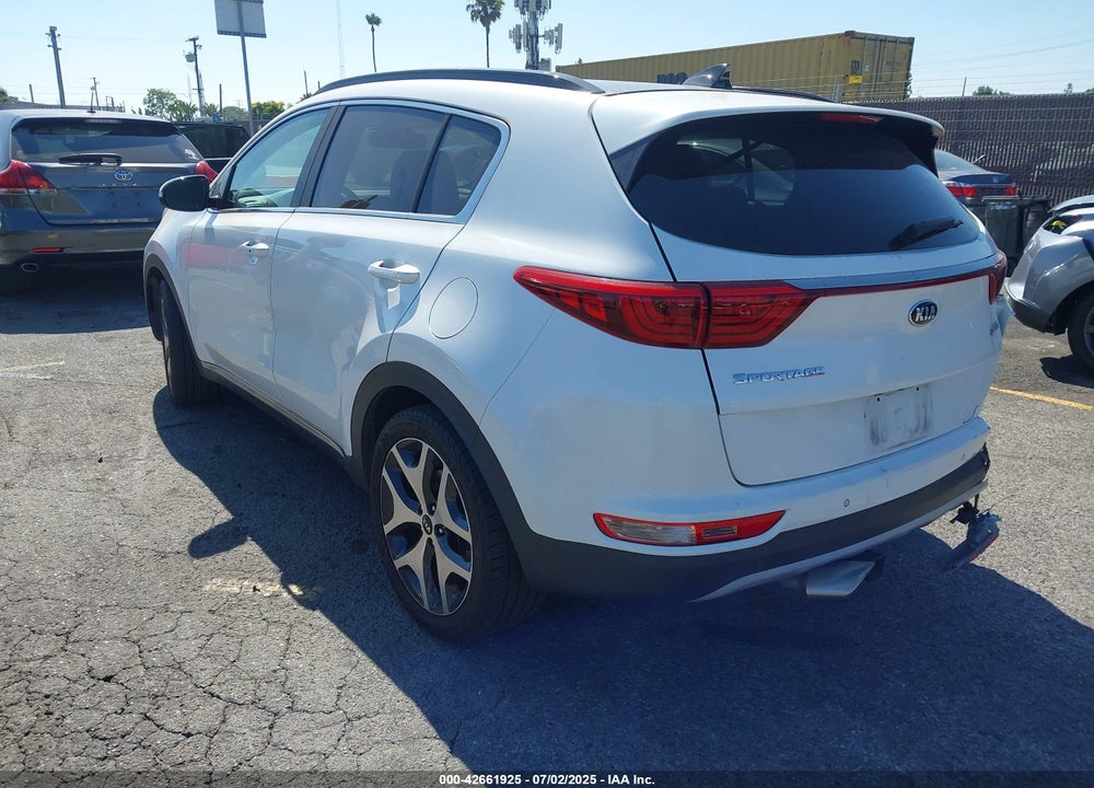 2018 KIA SPORTAGE VIN: KNDPR3A68J7417058