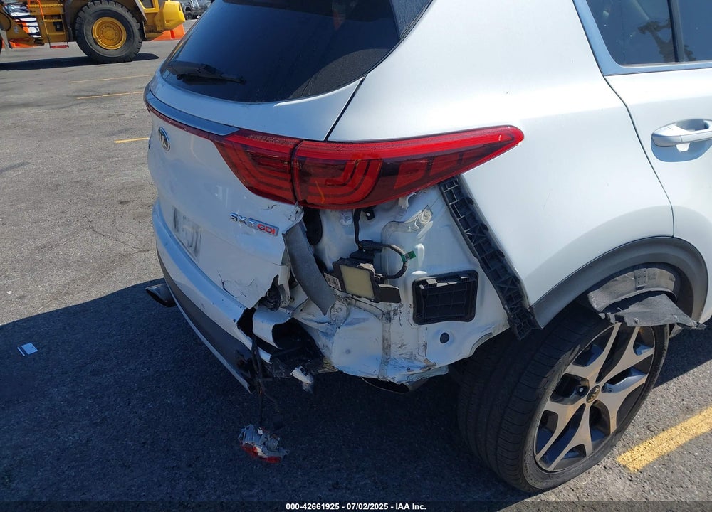 2018 KIA SPORTAGE VIN: KNDPR3A68J7417058