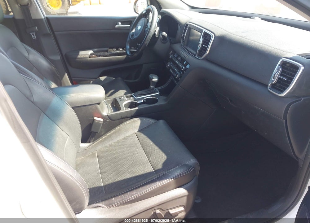 2018 KIA SPORTAGE VIN: KNDPR3A68J7417058