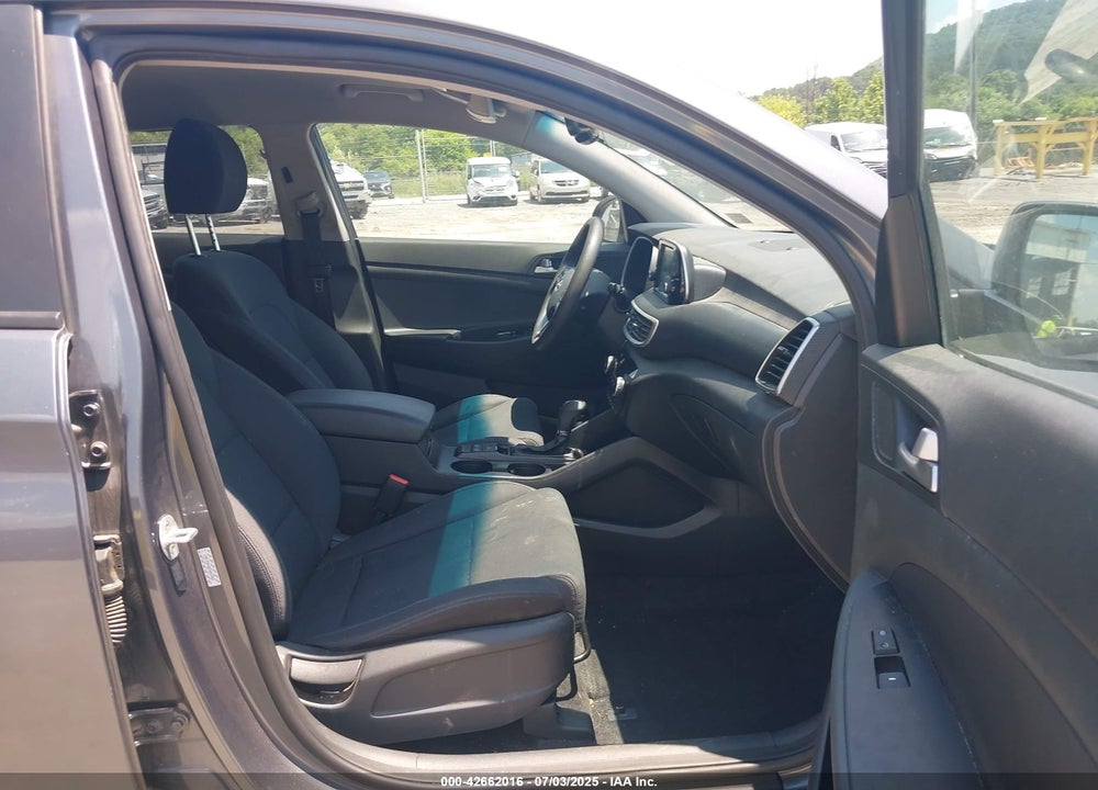 2019 HYUNDAI TUCSON VIN: KM8J33A46KU052965