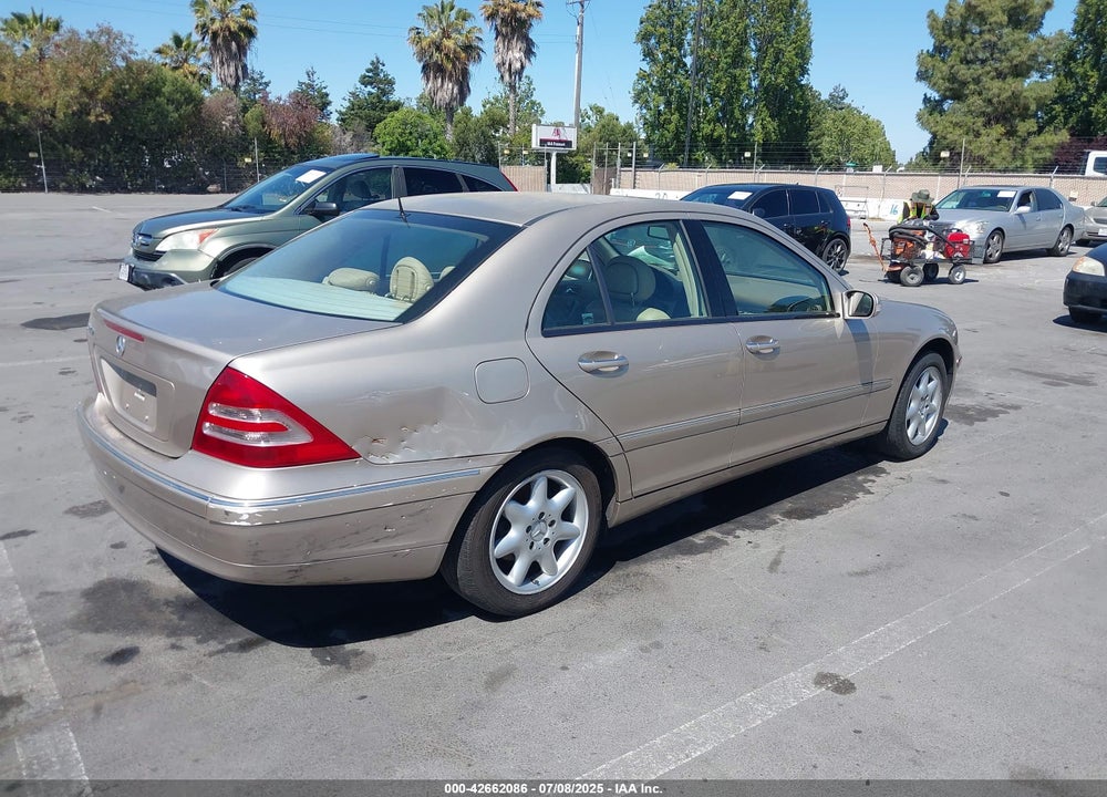 2002 MERCEDES-BENZ C 240 VIN: WDBRF61J62E006535