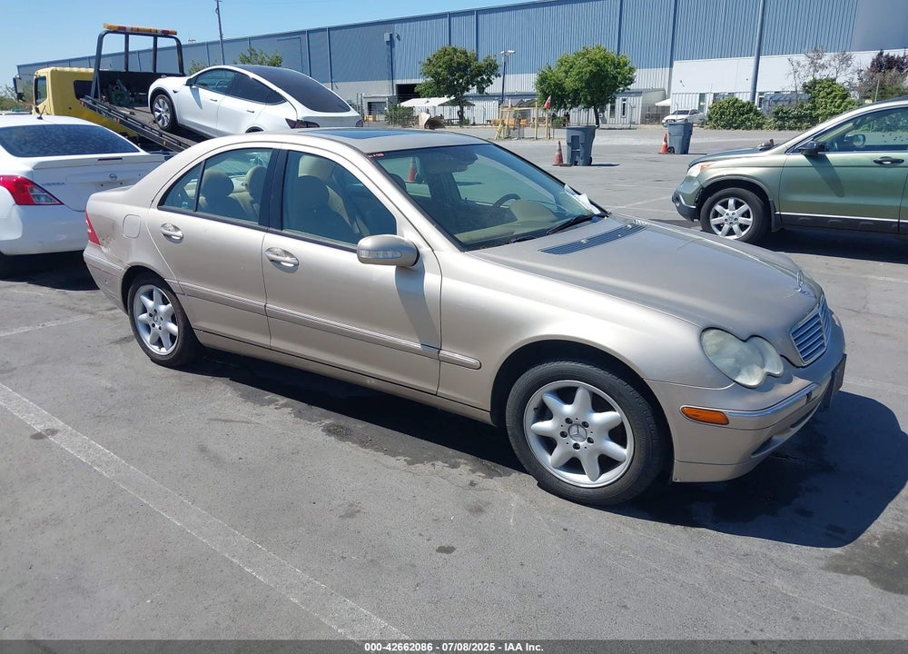 2002 MERCEDES-BENZ C 240 VIN: WDBRF61J62E006535