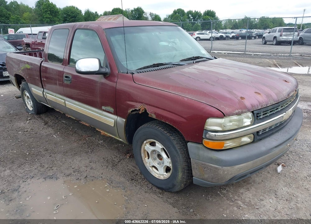 2001 CHEVROLET SILVERADO 1500 LS VIN: 2GCEC19V811392524
