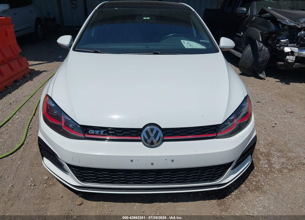 2018 VOLKSWAGEN GOLF VIN: 3VW447AU2JM275235