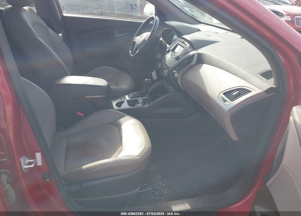 2015 HYUNDAI TUCSON VIN: KM8JUCAG7FU086345