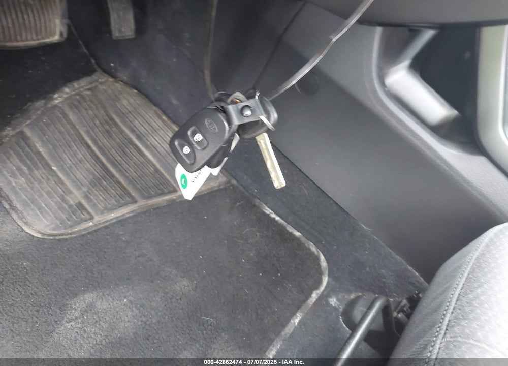 2013 KIA SORENTO VIN: 5XYKT3A68DG325113