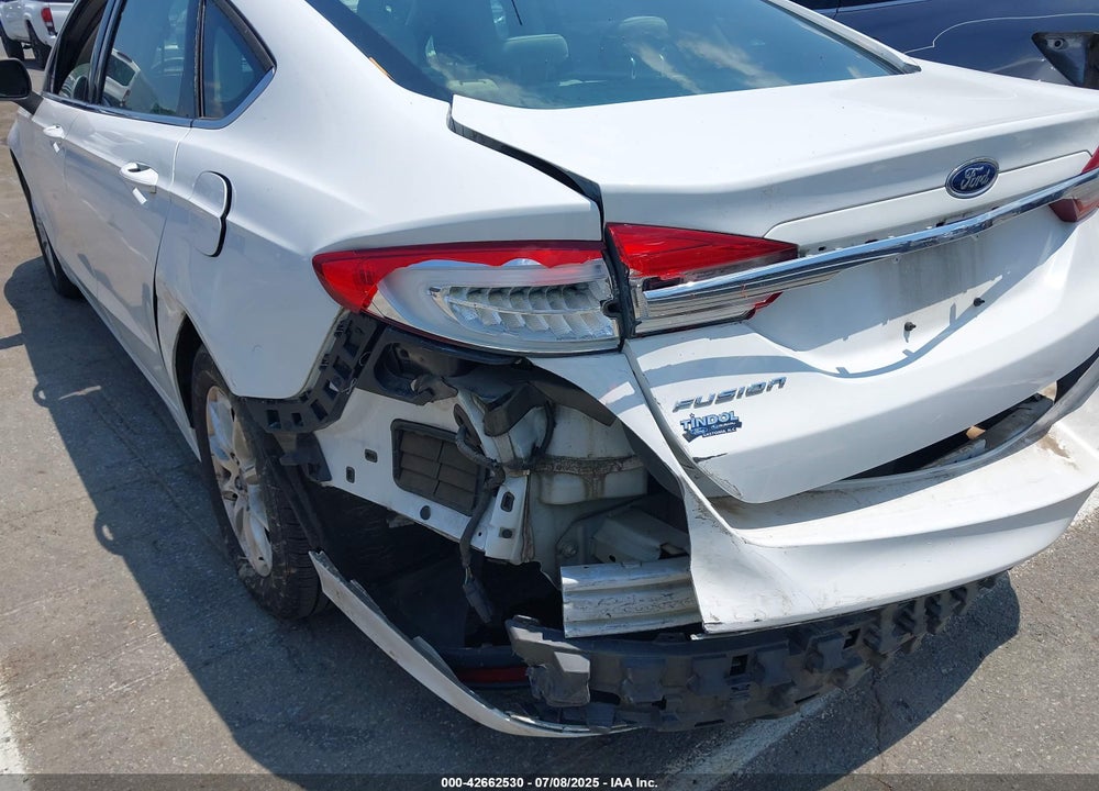 2017 FORD FUSION S VIN: 3FA6P0G71HR164531