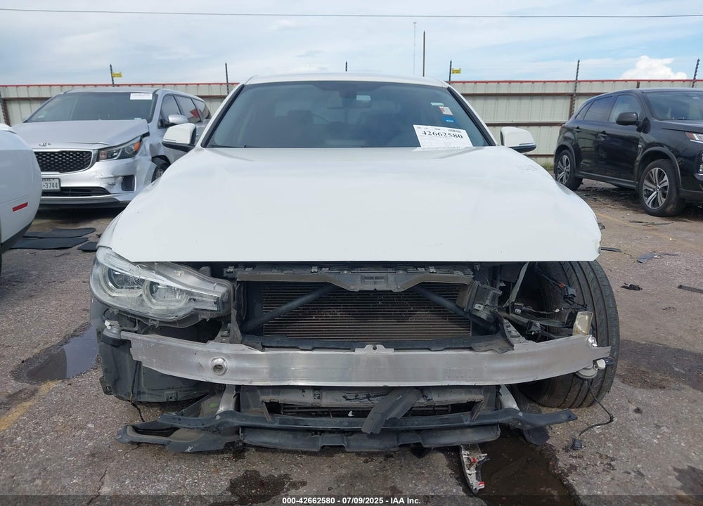 2018 BMW 3 SERIES VIN: WBA8A9C52JAH14185
