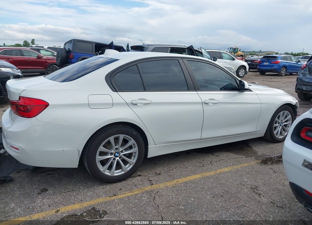 2018 BMW 3 SERIES VIN: WBA8A9C52JAH14185