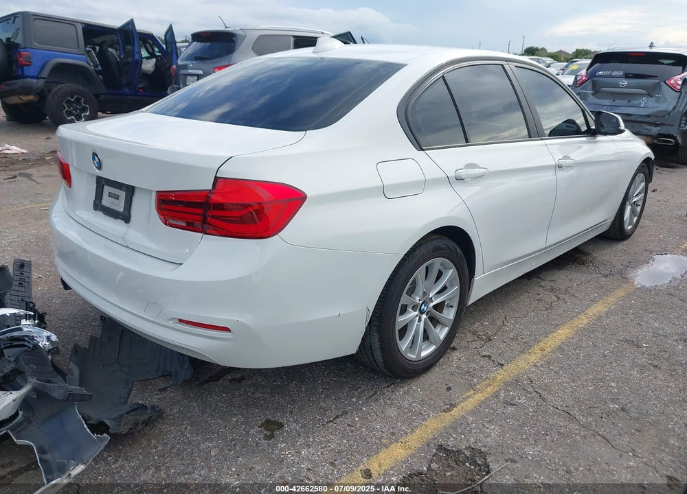 2018 BMW 3 SERIES VIN: WBA8A9C52JAH14185
