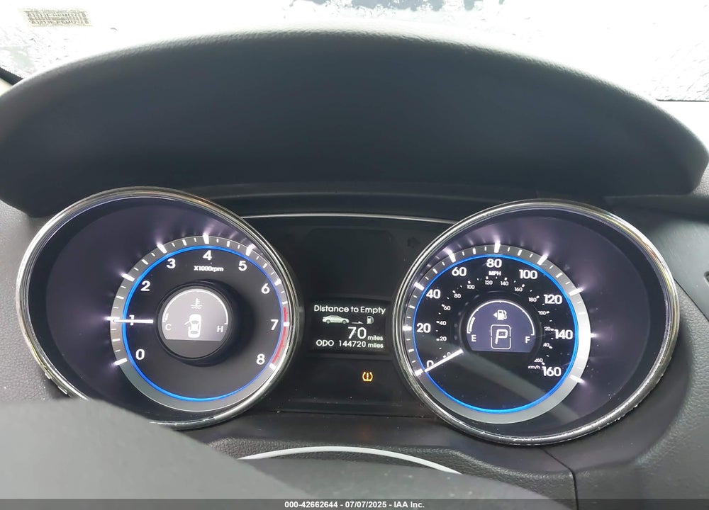 2011 HYUNDAI SONATA VIN: 5NPEB4AC7BH002723