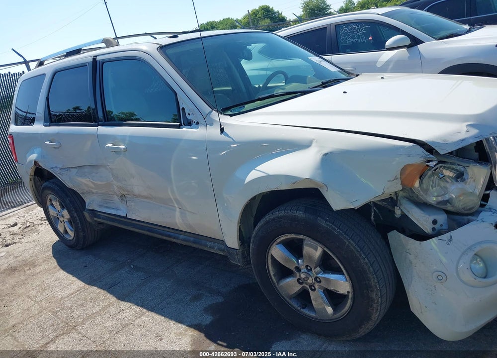2011 FORD ESCAPE VIN: 1FMCU0E77BKB44834