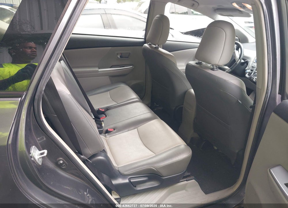 2015 TOYOTA PRIUS V VIN: JTDZN3EU6FJ016826