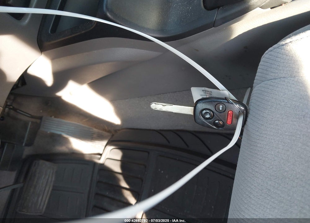 2006 HONDA CIVIC VIN: 1HGFA16866L144672