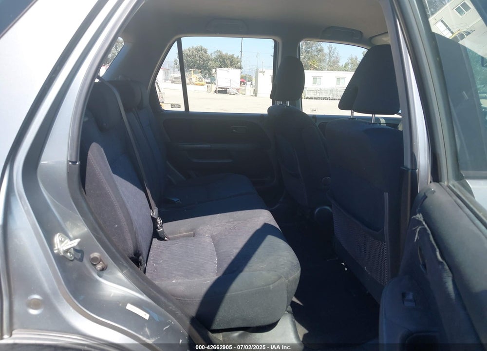 2006 HONDA CR-V LX VIN: JHLRD68586C021736