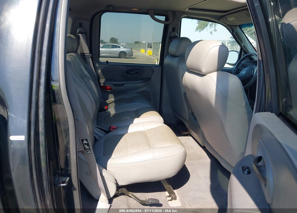 2003 FORD F-150 LARIAT/XLT VIN: 1FTRW08L93KD87712