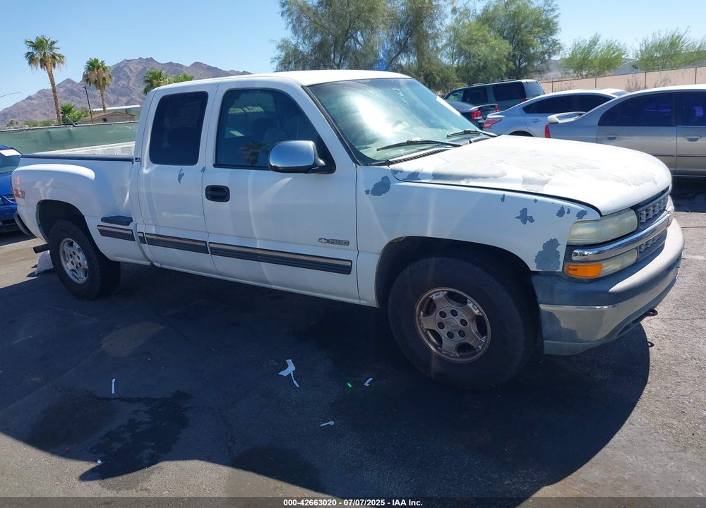 2000 CHEVROLET SILVERADO 1500 LS VIN: 2GCEK19T2Y1177698