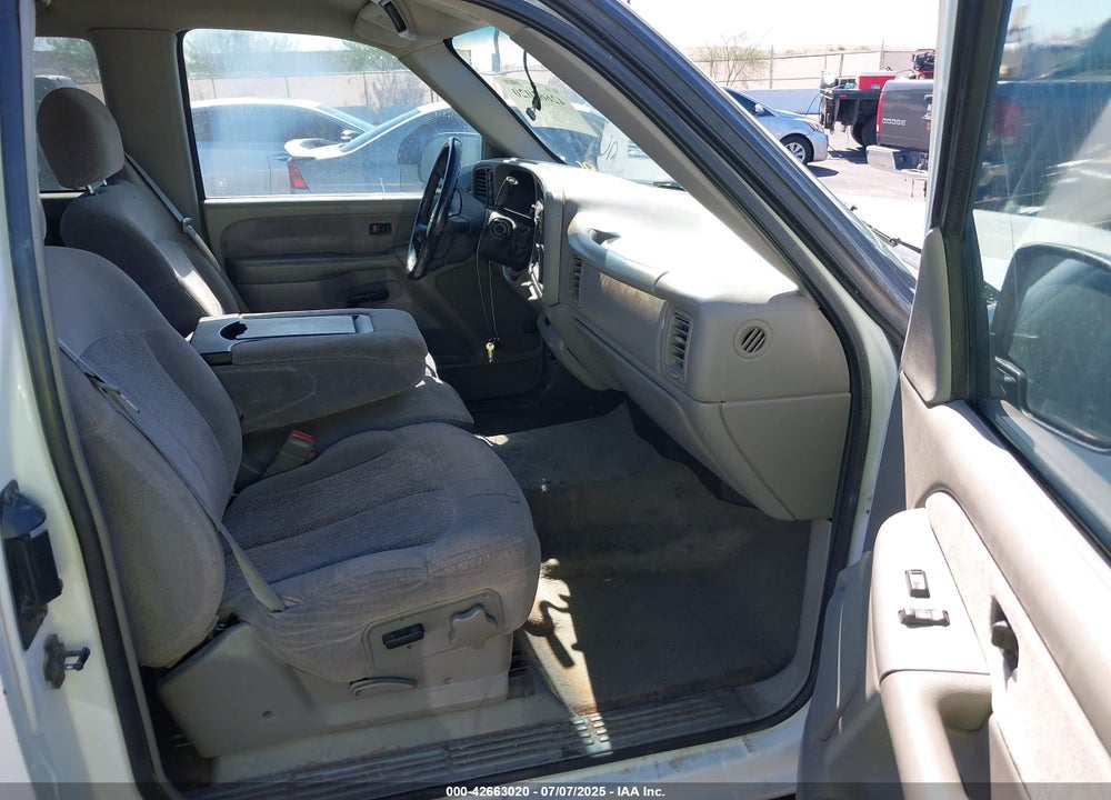 2000 CHEVROLET SILVERADO 1500 LS VIN: 2GCEK19T2Y1177698