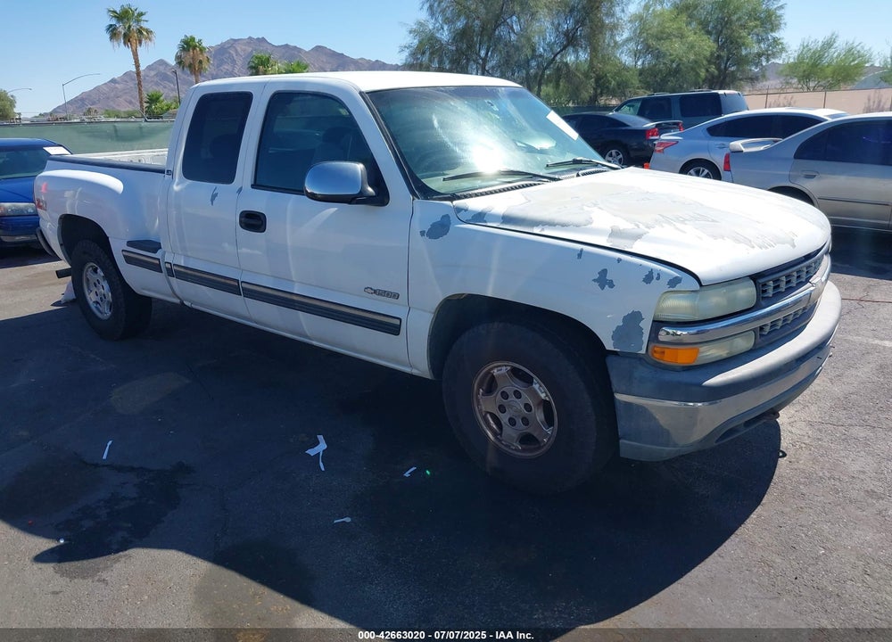 2000 CHEVROLET SILVERADO 1500 LS VIN: 2GCEK19T2Y1177698
