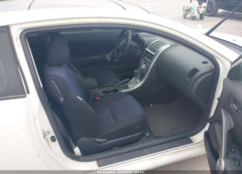 2009 SCION TC VIN: JTKDE167190294592