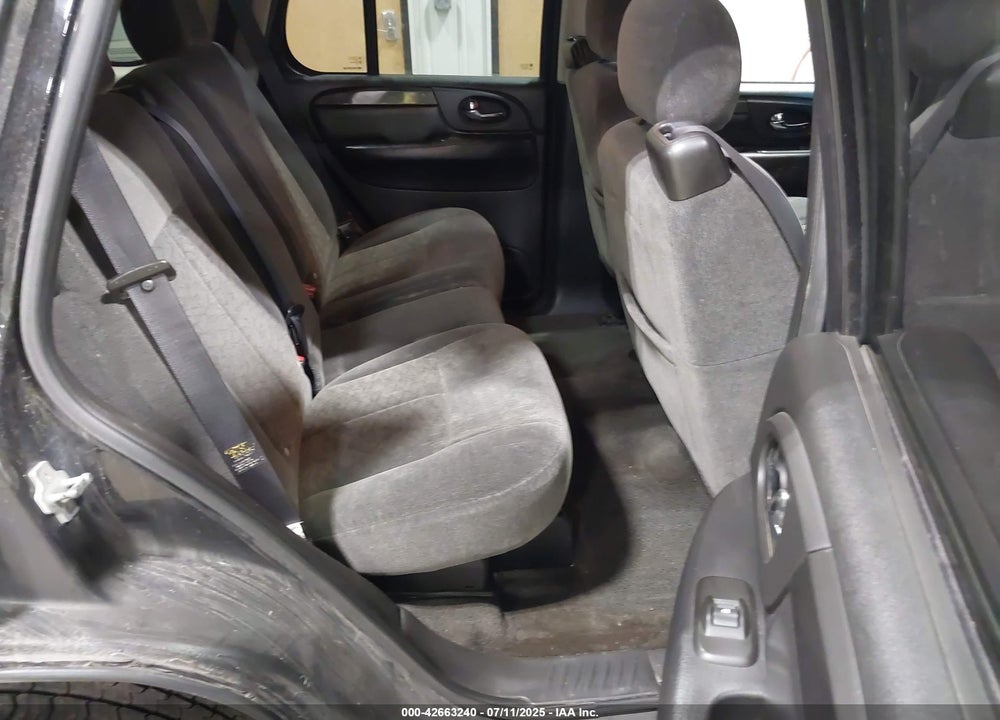 2006 GMC ENVOY VIN: 1GKDT13S062227878