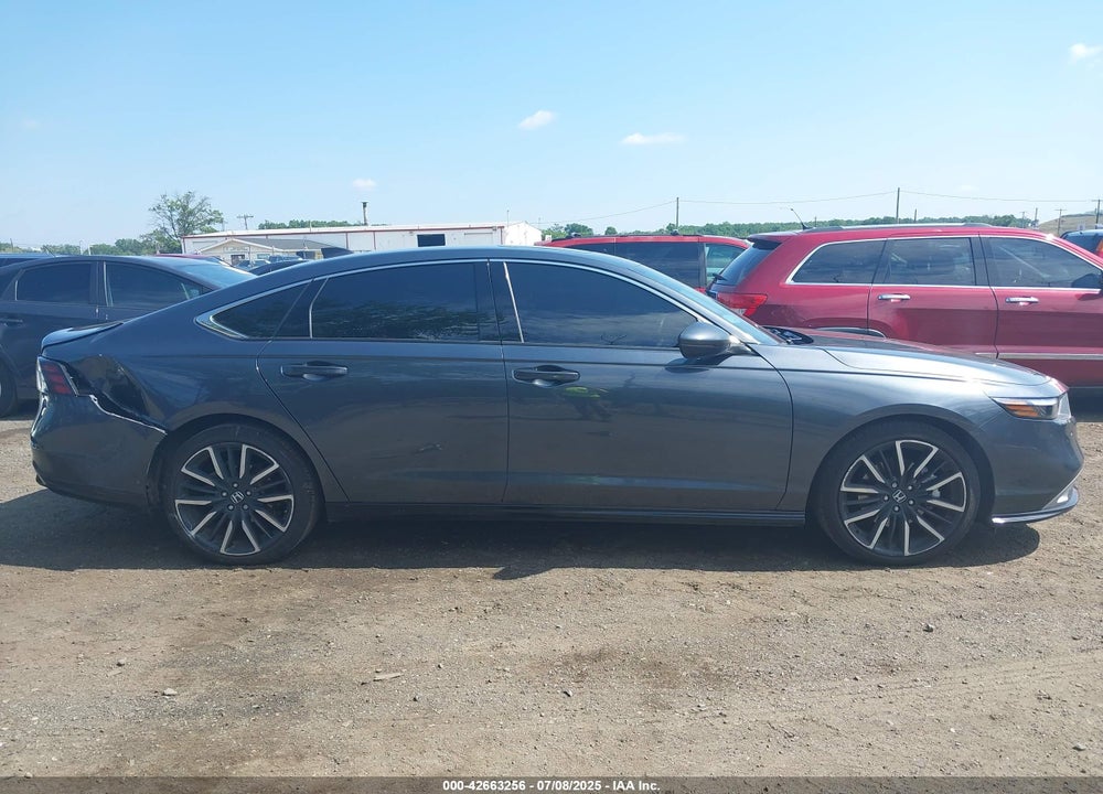 2025 HONDA ACCORD HYBRID TOURING VIN: 1HGCY2F88SA004052