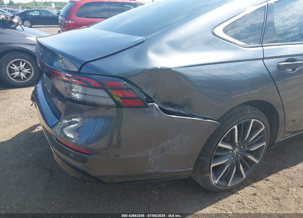 2025 HONDA ACCORD HYBRID TOURING VIN: 1HGCY2F88SA004052