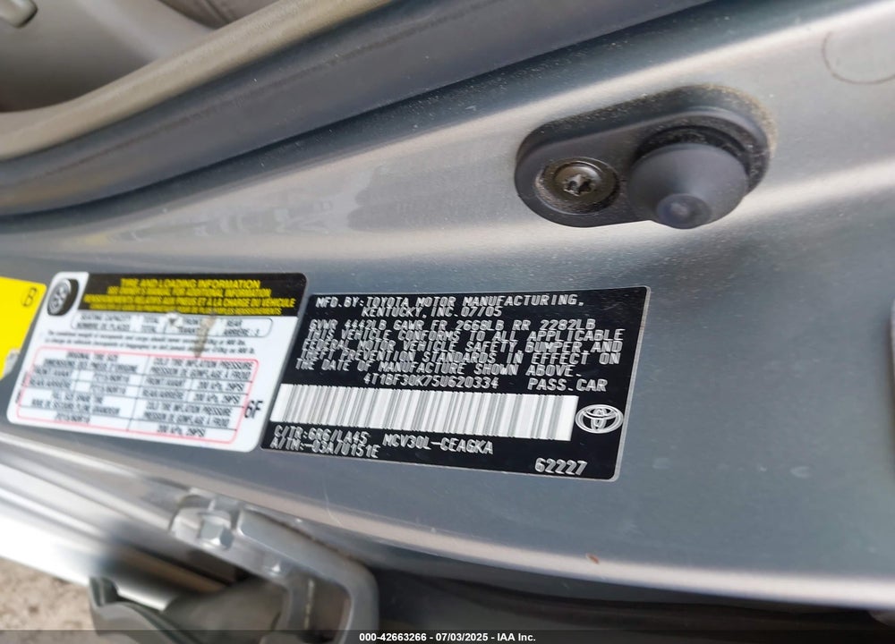2005 TOYOTA CAMRY XLE V6 VIN: 4T1BF30K75U620334