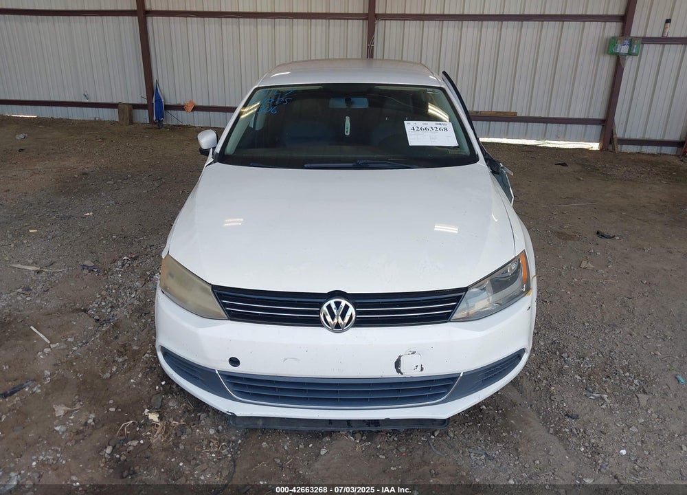 2013 VOLKSWAGEN JETTA VIN: 3VWDP7AJ9DM215602