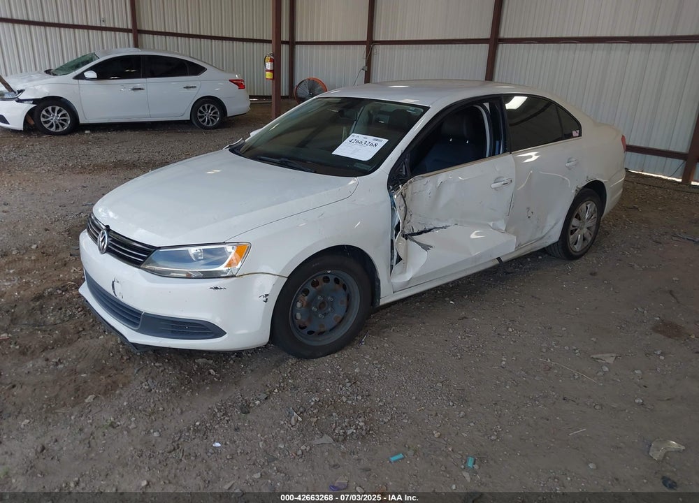 2013 VOLKSWAGEN JETTA VIN: 3VWDP7AJ9DM215602