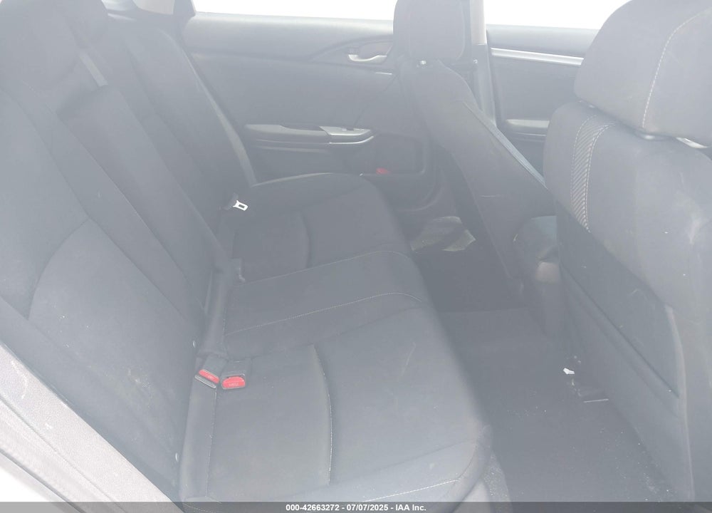 2018 HONDA CIVIC EX VIN: 2HGFC2F70JH530632