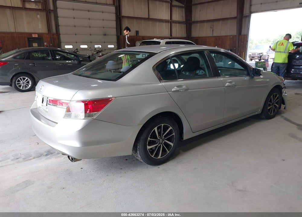 2011 HONDA ACCORD VIN: 1HGCP2F30BA118568
