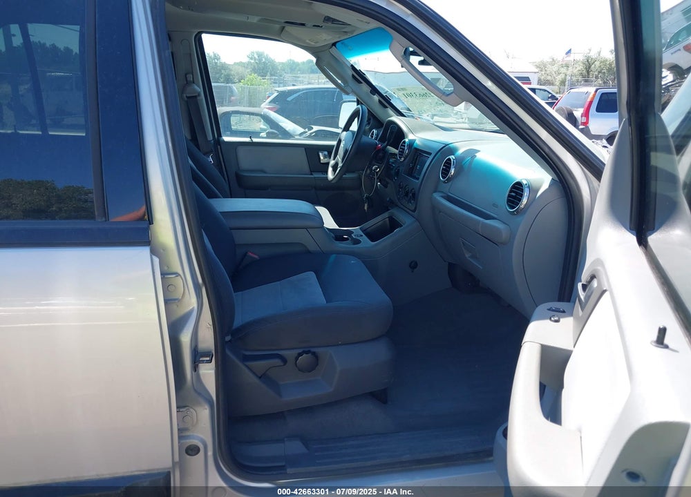 2004 FORD EXPEDITION VIN: 1FMPU16LX4LA62189