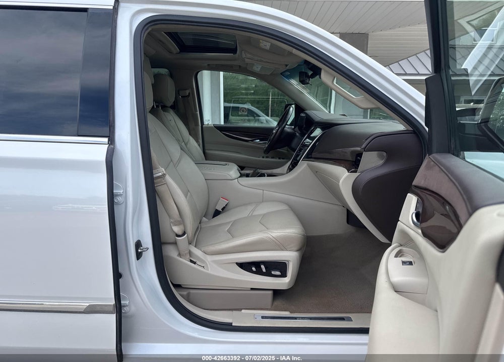 2017 CADILLAC ESCALADE VIN: 1GYS4JKJ7HR216101