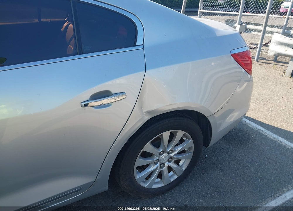 2015 BUICK LACROSSE VIN: 1G4GB5GR1FF309410