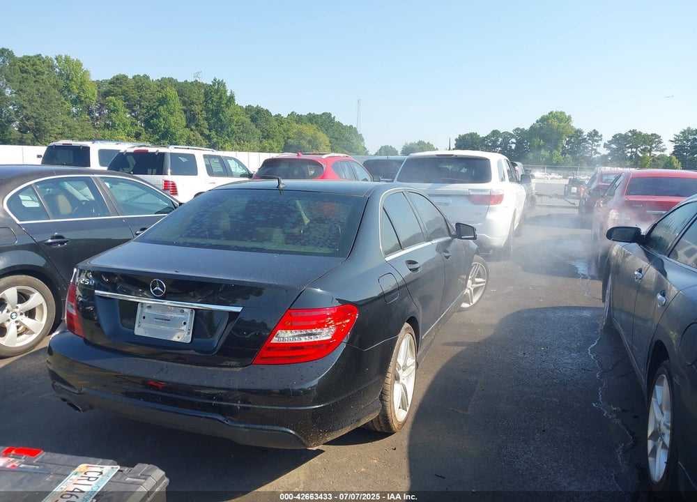 2013 MERCEDES-BENZ C CLASS VIN: WDDGF4HB8DA783486