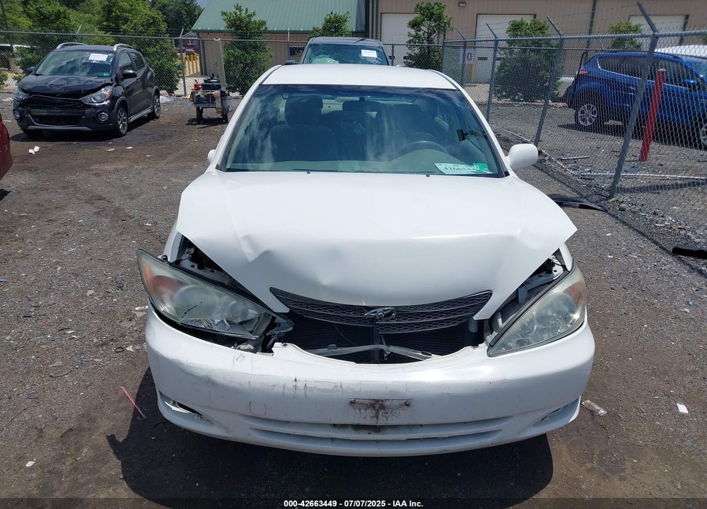 2002 TOYOTA CAMRY VIN: JTDBE32K520035985