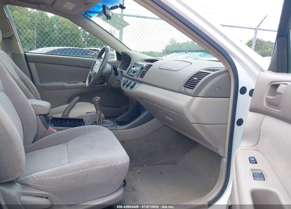 2002 TOYOTA CAMRY VIN: JTDBE32K520035985