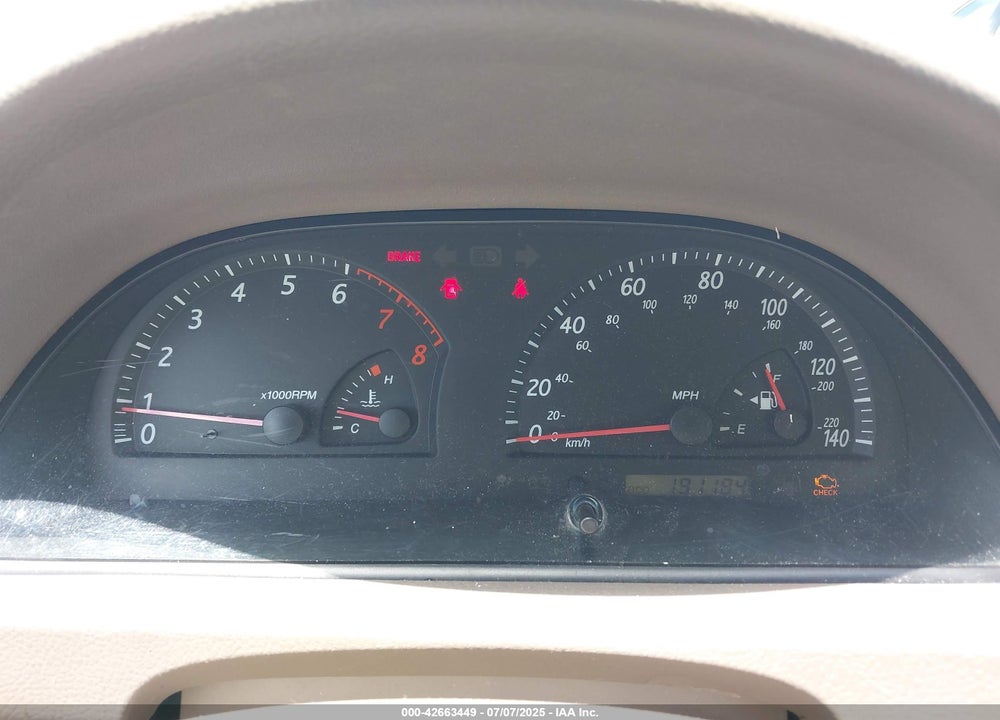 2002 TOYOTA CAMRY VIN: JTDBE32K520035985