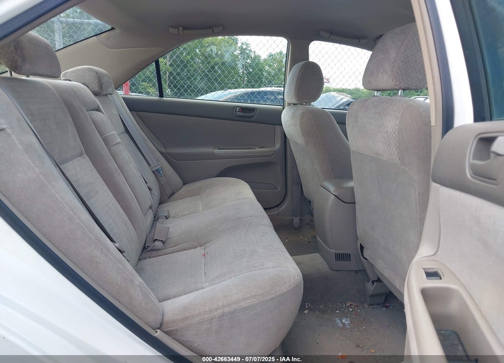 2002 TOYOTA CAMRY VIN: JTDBE32K520035985