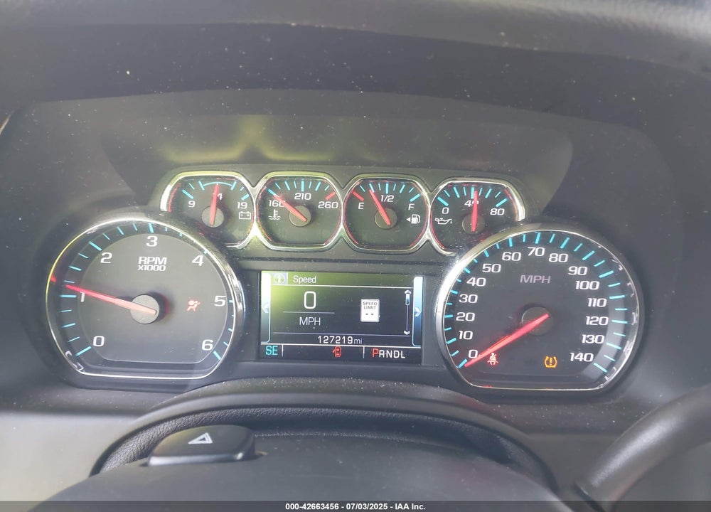 2019 CHEVROLET SUBURBAN VIN: 1GNSCHKC2KR198768