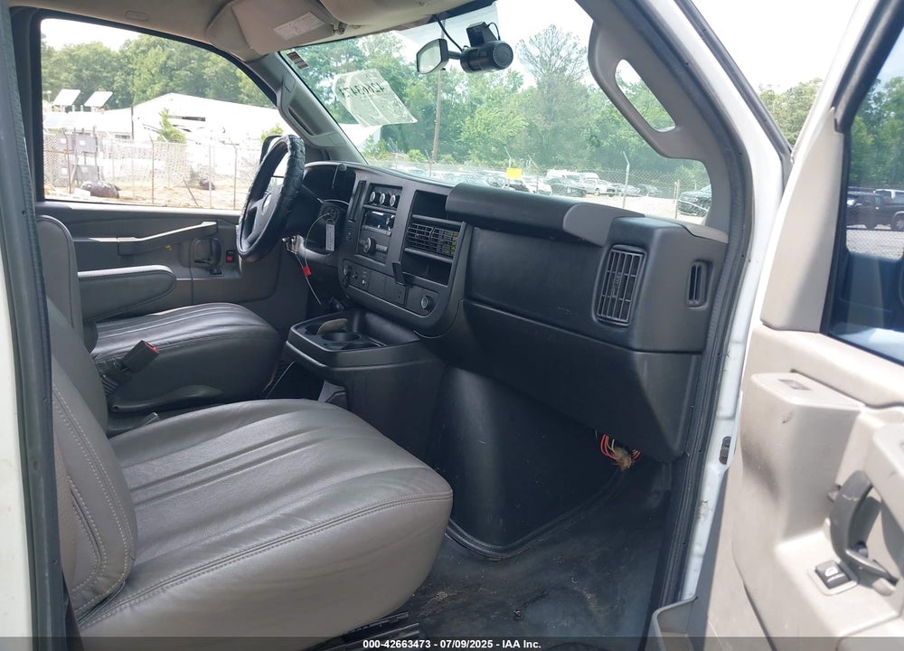 2017 CHEVROLET EXPRESS 2500 WORK VAN VIN: 1GCWGAFF8H1117371