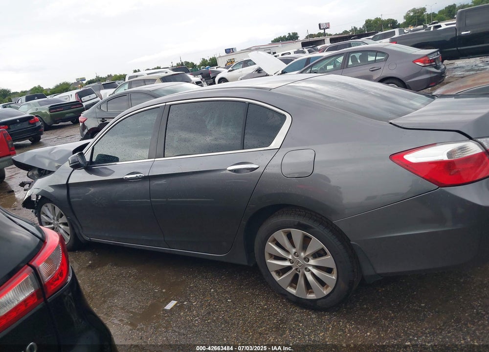 2013 HONDA ACCORD VIN: 1HGCR2F70DA167124