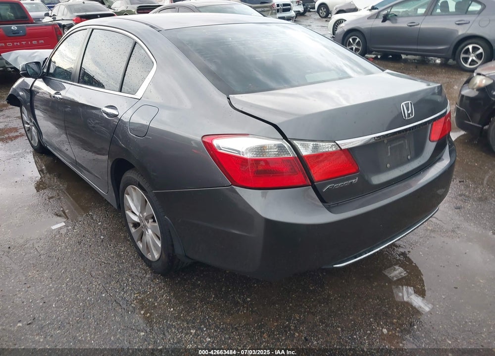 2013 HONDA ACCORD VIN: 1HGCR2F70DA167124